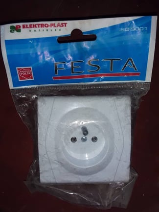 Prise simple et double