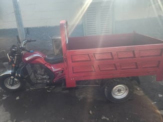 Moto Bajaj neuve importée de Chine - prix négociable