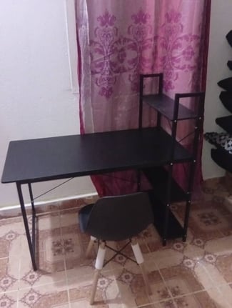 Espace de travail pratique : Bureau + Chaise