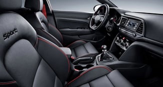 Hyundai avante 2018 à louer, essence, climatisation, toit ouvrant