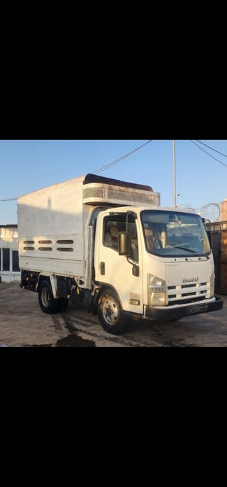 Camion ISUZU Dina 3T 2015, prix négociable