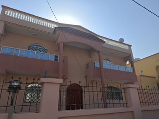 Villa duplex F5 à louer à Cité Al-Aoul (Nagad)
