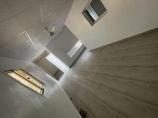 Magasin et 2 Appartements F3 neufs à louer Barwaco 1 - près du 2 poteaux