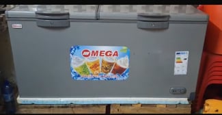 Réfrigérateur parfait état, faible consommation, prêt à l'emploi