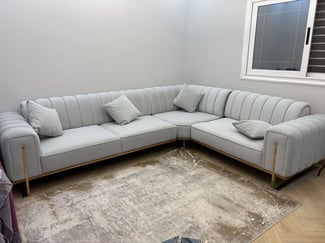 Salon L de couleur gris clair a vendre