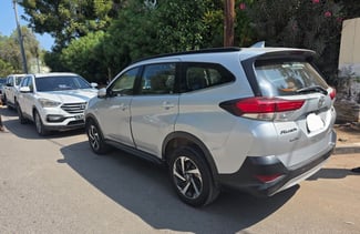 Toyota Rush 2019, essence, boîte manuelle, état neuf