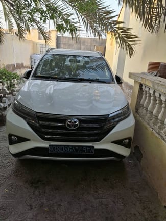 Toyota Rush première main, propre et faible kilométrage