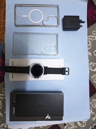 Samsung S25 Ultra 512GO + Samsung Watch 8 Classic + Cadeaux