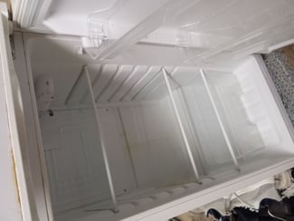 R&eacute;frig&eacute;rateur en excellent &eacute;tat, moins d'un an d'utilisation