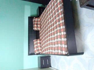 Chambre &agrave; coucher en bon &eacute;tat &agrave; vendre