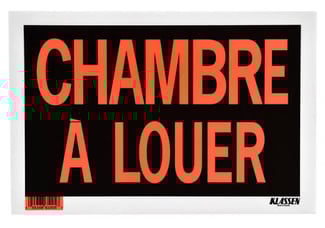 Chambre à louer à Ambouli avec eau et électricité inclus