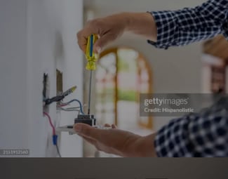 Technicien en maintenance &eacute;lectrique et climatisation - Disponible 24h