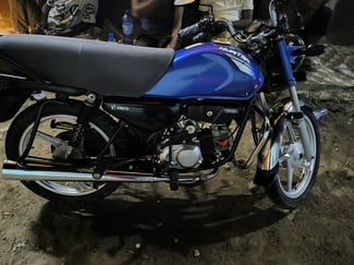 Moto Hero 100cc Hanter utilis&eacute; 3 mois , garantie et assurance incluses