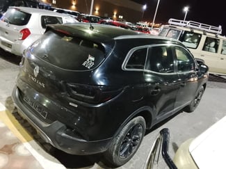 Voiture en bon &eacute;tat, automatique, &agrave; vendre - Prix n&eacute;gociable