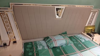 Meuble chambre &agrave; coucher en excellent &eacute;tat