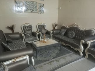 Salon moderne et &eacute;l&eacute;gant - Id&eacute;al pour votre int&eacute;rieur