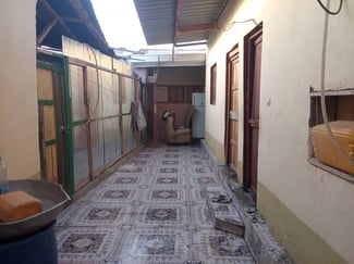 Maison 150m2 quartier T3, eau/&eacute;lectricit&eacute;, prix n&eacute;gociable