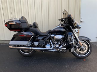 Moto Harley-Davidson FLHTK Ultra Limited 2020 - Pr&ecirc;te &agrave; rouler