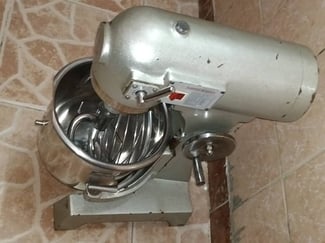 M&eacute;langeuse professionnelle &eacute;lectrique 10L GRT-B10