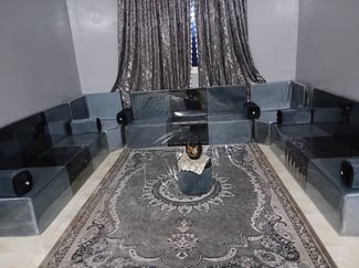 Salon moderne avec accessoires - Prix n&eacute;gociable