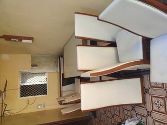 Table &agrave; manger en excellent &eacute;tat - N&eacute;gociable