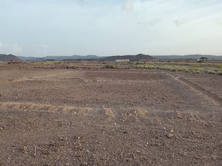 Terrain 300m&sup2; &agrave; Mouloud, documents en r&egrave;gle