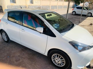 Toyota Vitz 2017, automatique, excellent &eacute;tat