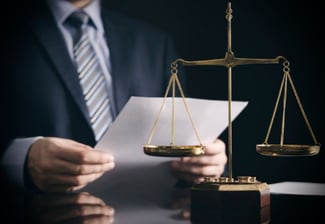 Traduction asserment&eacute;e fran&ccedil;ais-anglais-arabe 24h/7j