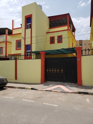 Villa F5 avec terrasse et parking au Cit&eacute; Hamdani PK12