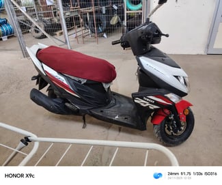 Yamaha Scooter en excellent &eacute;tat - Prix n&eacute;gociable
