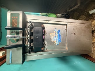 Machine &agrave; glace en excellent &eacute;tat