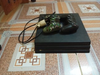 PlayStation 4 Pro - Tout neuf, remise de 5000 offerte