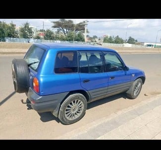 Toyota Rav 4 1999 essence, climatisation en marche