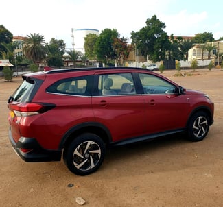 Toyota Rush, essence, 2021, bo&icirc;te auto, &eacute;tat excellent