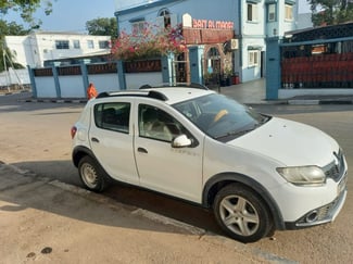 Renault 2016 en excellent &eacute;tat, 52000 km, bo&icirc;te manuelle