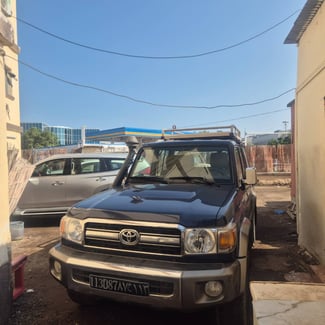 Toyota Land Cruiser, diesel, bo&icirc;te automatique, excellent &eacute;tat, 1&egrave;re main