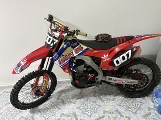 Honda CRF 250 2014, refait à neuf, excellent état