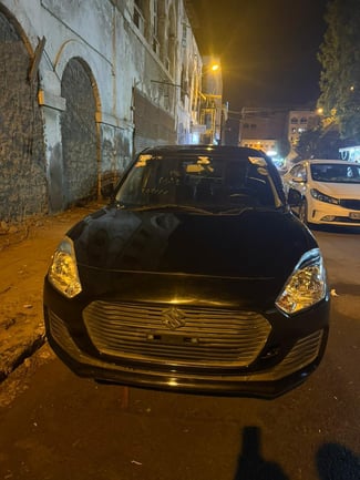 Suzuki Swift 2018, automatique, provenance Dubai, faible kilométrage, état impeccable