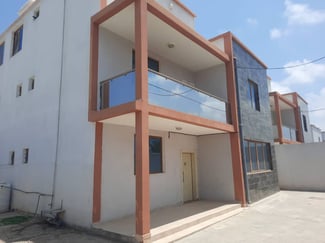 Villa 5 chambres, quartier Salines Ouest, proche Bawadi Mall - 253m²