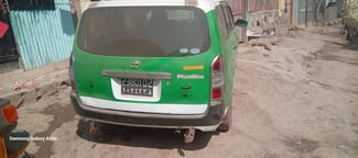 Taxi Probox en excellent état à vendre