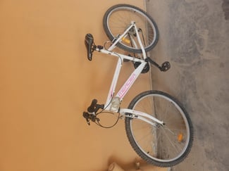 Vélo adulte 26 pouces en très bon état