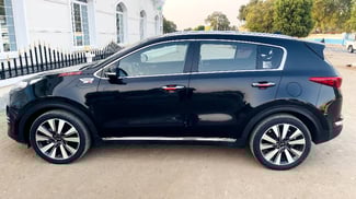 Voiture en excellent état à vendre, prix négociable