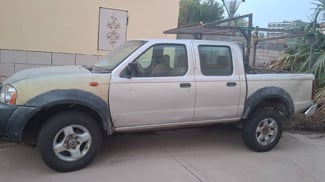 Nissan Harbody Pick Up - Moteur puissant - Prix négociable
