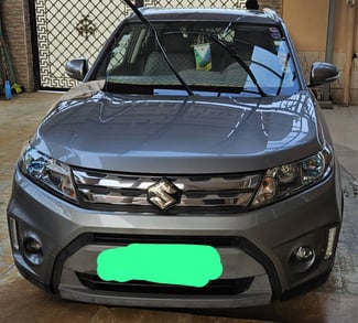 Suzuki Vitara 2017-2018, gris, très propre