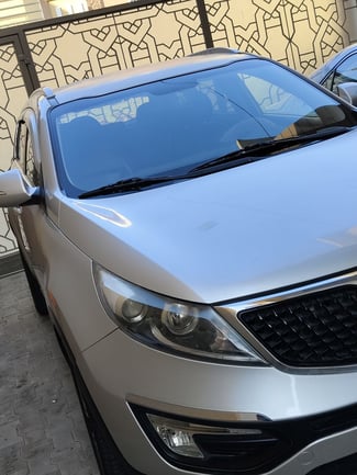 Kia Sportage 2013, parfait état, noir intérieur, argent extérieur