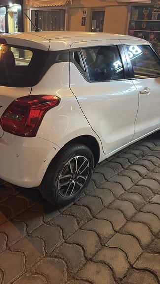 4 voitures à vendre - SUZUKI SWIFT 4 500 km 2022 & FIAT FULLBACK 2018 & HYUNDAI CRETA 2023 noir & HYUNDAI SANTÉ FE 2016