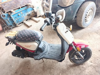 Moto Dayun en excellent état à vendre