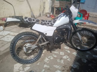 Moto Yamaha 125 en vente, prix négociable