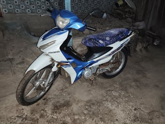 Moto Jincheng Jack 110, propre et économique, démarrage facile