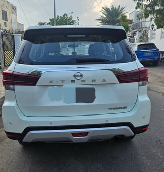 Nissan Xterra 2022, essence, boîte automatique, en excellent état